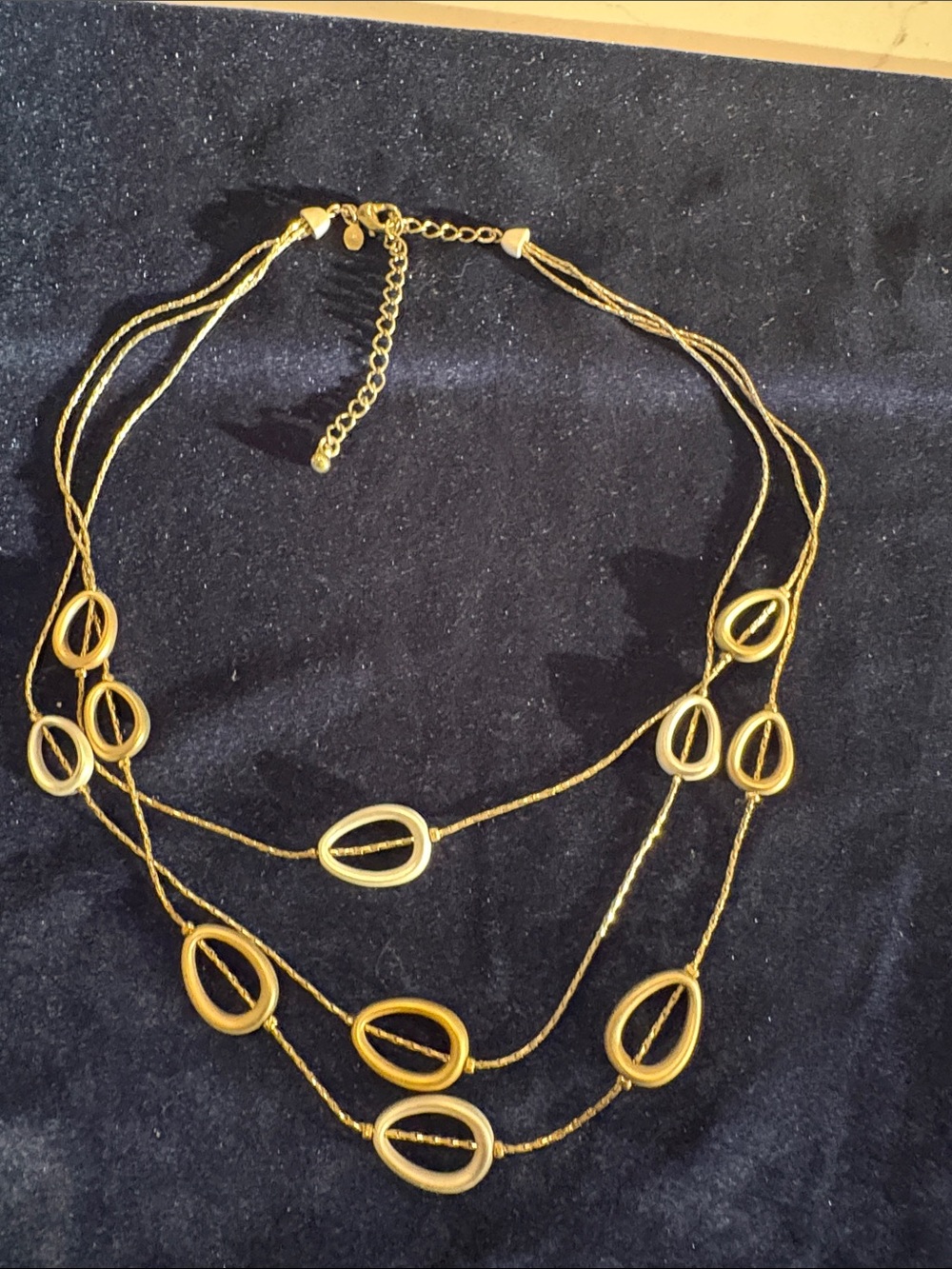 VTG Premier Designs 3-Strand Duo-Tone Station Necklace w/Textured Oval Ring